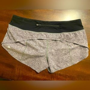 Lululemon Speed Up Shorts, Size 8, 2.5”